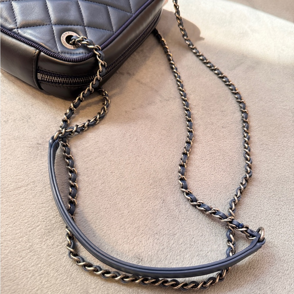 SOLD‼️Authentic Chanel small Ballerine Camera Case - Picture 14 of 16